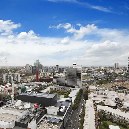 Complete Host Southpoint Apartments Melbourne Exterior photo